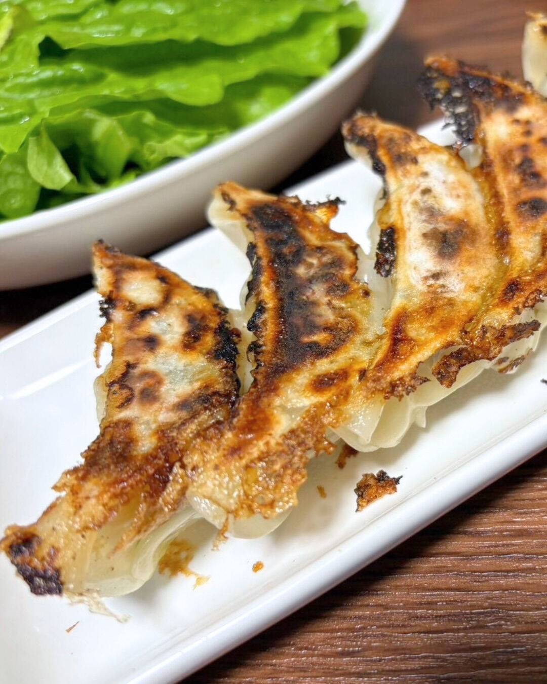 新家ぎょうざ は、肉も野菜もたっぷり摂れる